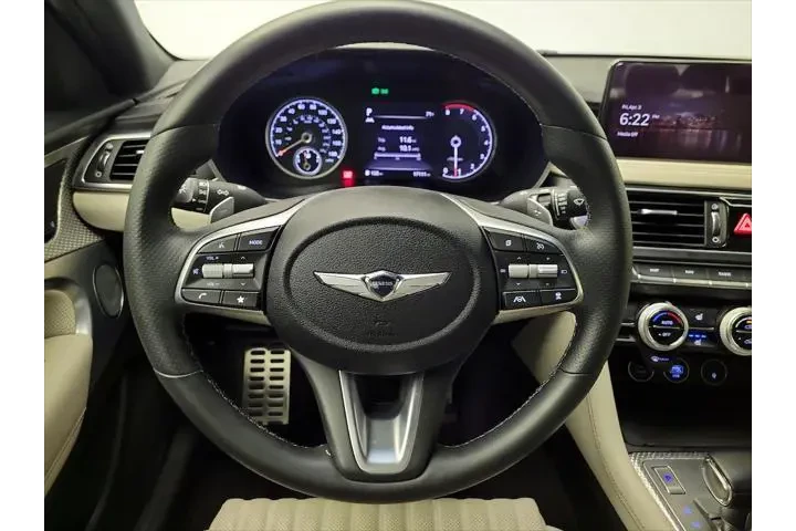 $31998 : Genesis G70 2023 2.0T 4dr Se image 10