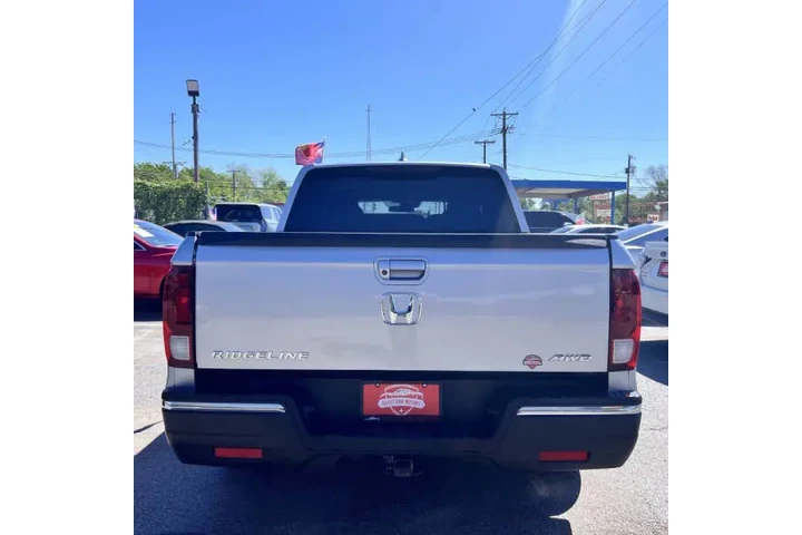 $22900 : 2020 Ridgeline Sport image 8