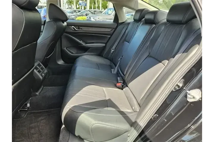 $23990 : Honda Accord Hybrid 2021 EX- image 5