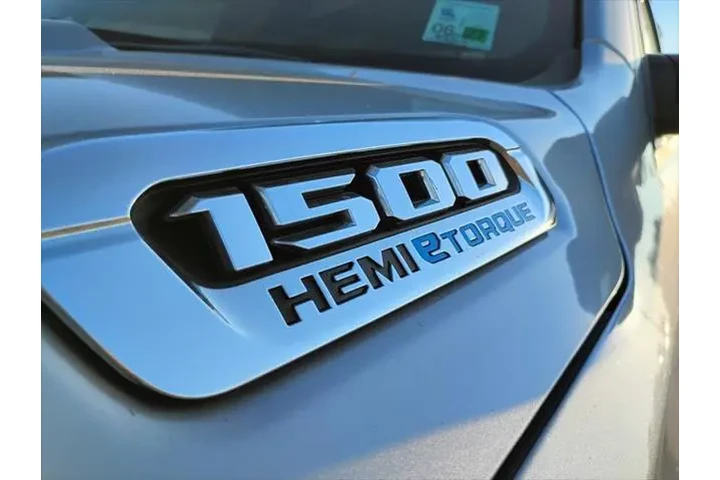 $33999 : Ram 1500 2021 4x4 Big Horn 4 image 9