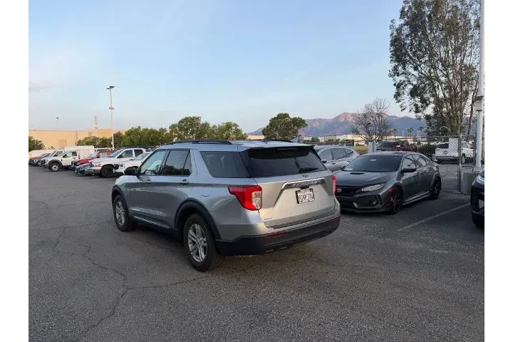 $29800 : Ford Explorer 2023 XLT 4dr S image 4