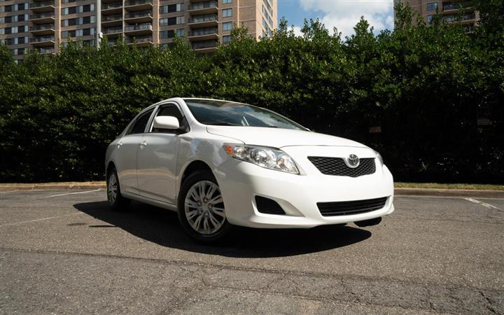 $10000 : 2010 TOYOTA COROLLA image 2