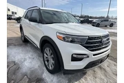 $30999 : Ford Explorer 2023 AWD XLT 4 thumbnail