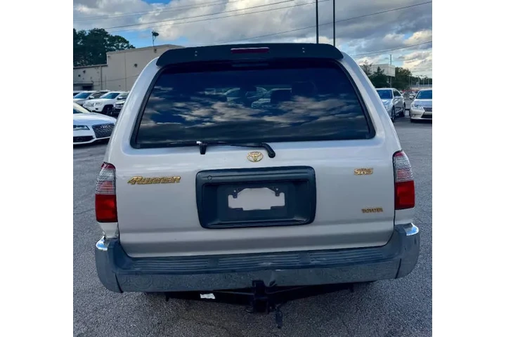 $4200 : 2000 4Runner SR5 image 7