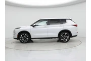 $26998 : Mitsubishi Outlander 2024 SE thumbnail