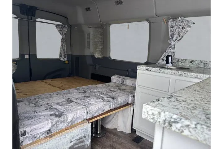 $29995 : Ford Transit 2017 350 XL 3dr image 4