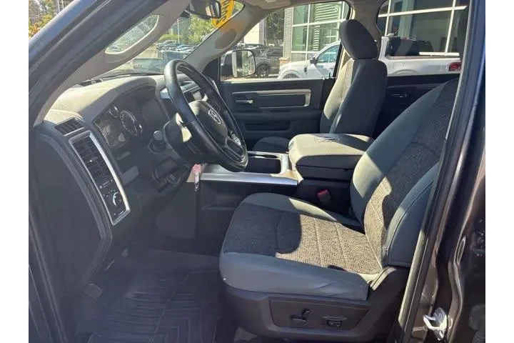 $28990 : Ram 1500 Classic 2019 4x4 Bi image 7