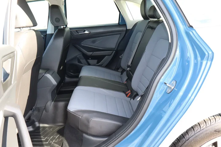 $22988 : 2025 Jetta SE Auto image 8