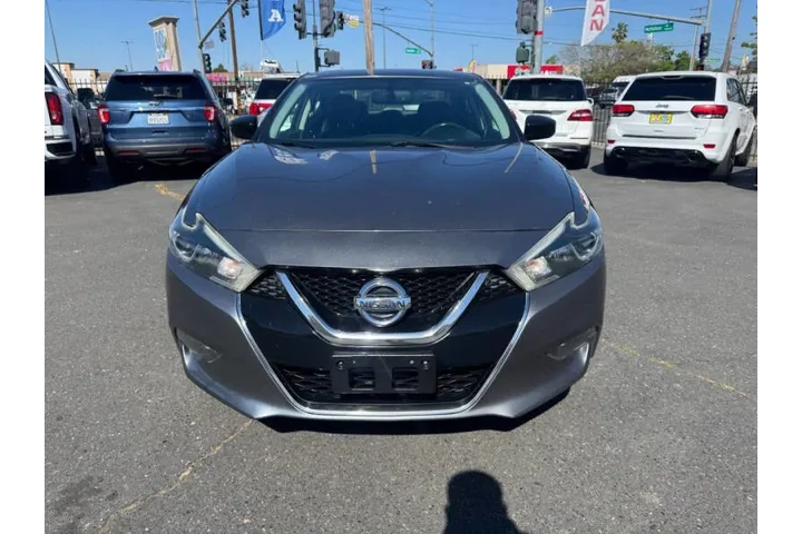 $6998 : 2018 Maxima 3.5 S image 4