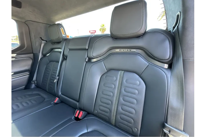 $56997 : 2022 R1T Launch Edition image 10