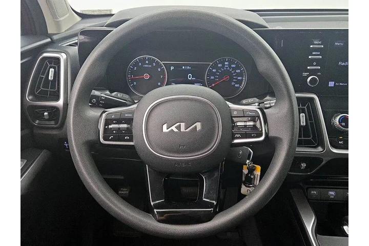 $23998 : Kia Sorento 2023 LX 4dr SUV image 10