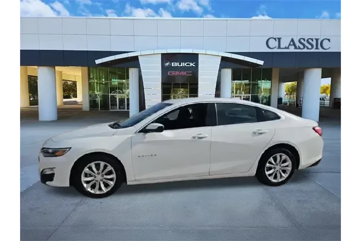 $17987 : Chevrolet Malibu 2023 LT 4dr image 4