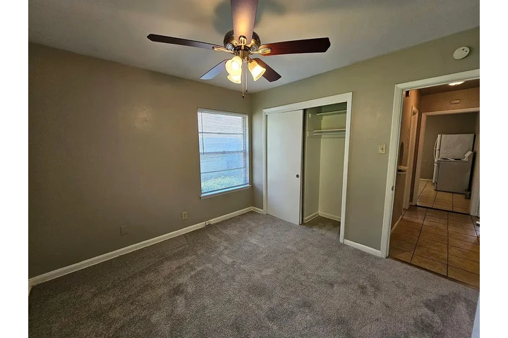 $700 : Beautiful Home...Dallas, TX image 4