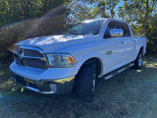 $23995 : 2018 RAM 1500 Laramie image 1