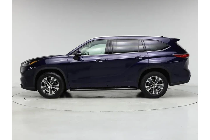 $33998 : Toyota Highlander 2022 XLE 4 image 3