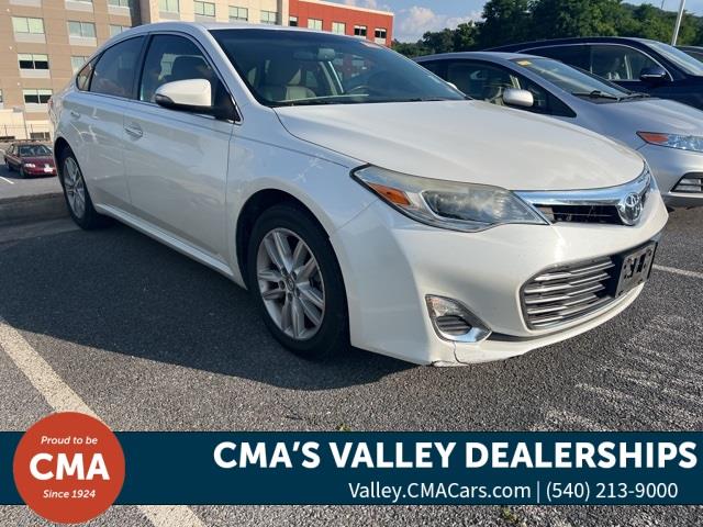 $12917 : PRE-OWNED 2013 TOYOTA AVALON image 1