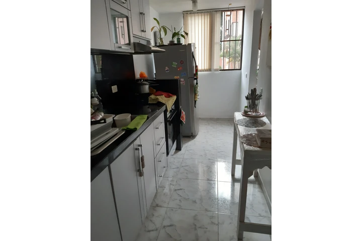 $600000 : HABITACION LINDA image 5