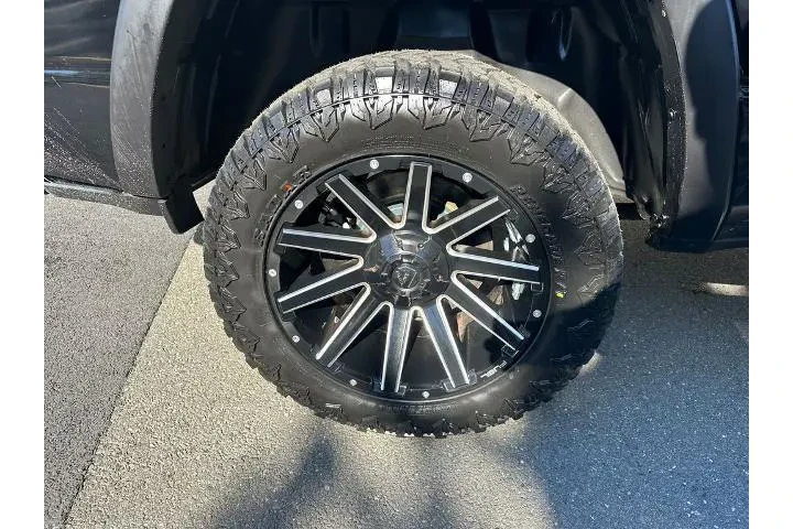 $31715 : Ram 1500 2019 4x4 Rebel 4dr image 8