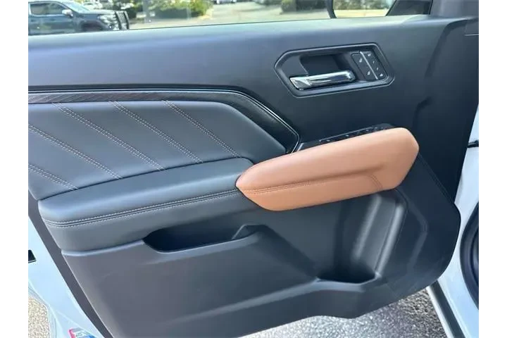 $15995 : GMC Sierra 1500 2015 4x4 SLE image 8