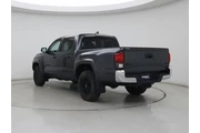 $31998 : Toyota Tacoma 2022 4x4 SR5 V thumbnail