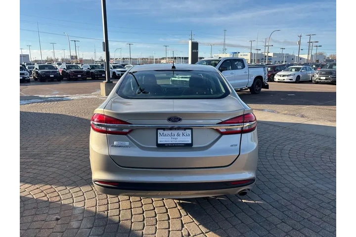 $10950 : 2017 Fusion SE image 6