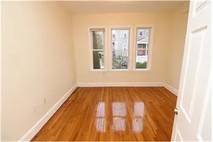 $3100 : Rental property with 2 bedro image 8