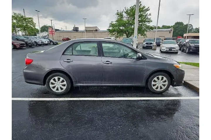 $7632 : Toyota Corolla 2011 LE 4dr S image 1