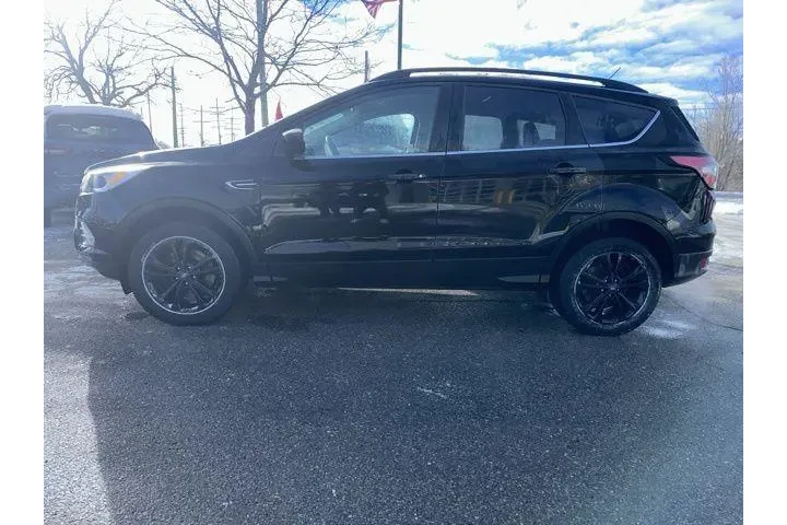 $10900 : Ford Escape 2018 AWD SE 4dr image 5