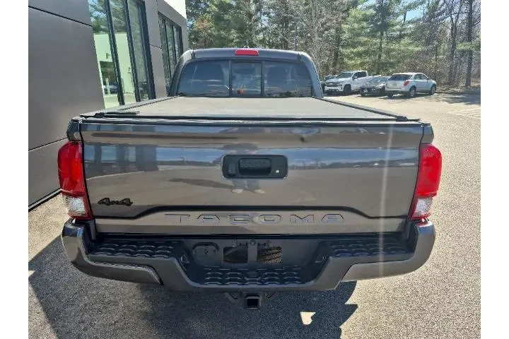 $27995 : Toyota Tacoma 2021 4x4 TRD O image 5