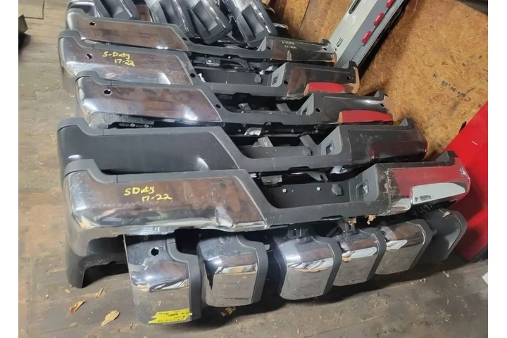 $1000 : TRUCK PARTS image 5