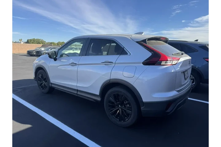 $17244 : Mitsubishi Eclipse Cross 202 image 3