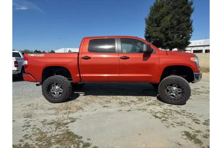 $31999 : Toyota Tundra 2016 4x4 SR5 4 image 4