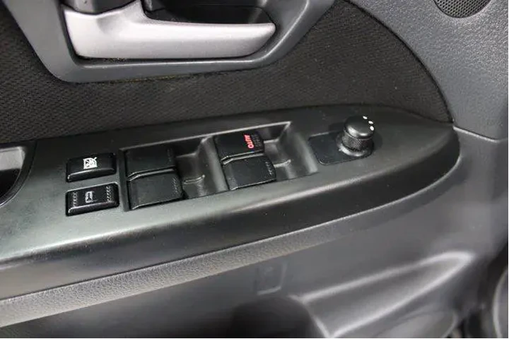 $7900 : Suzuki SX4 Sport 2011 S 4dr image 7