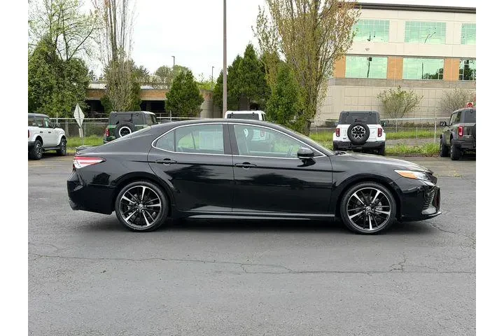 $27995 : Toyota Camry 2020 AWD XSE 4d image 2