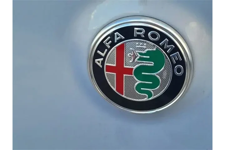 Alfa Romeo Stelvio 2022 AWD image 5