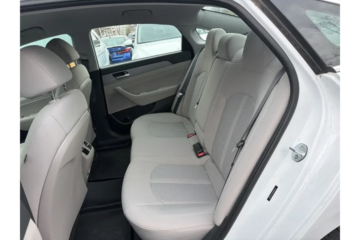 $17995 : Hyundai SONATA 2019 SEL 4dr image 7