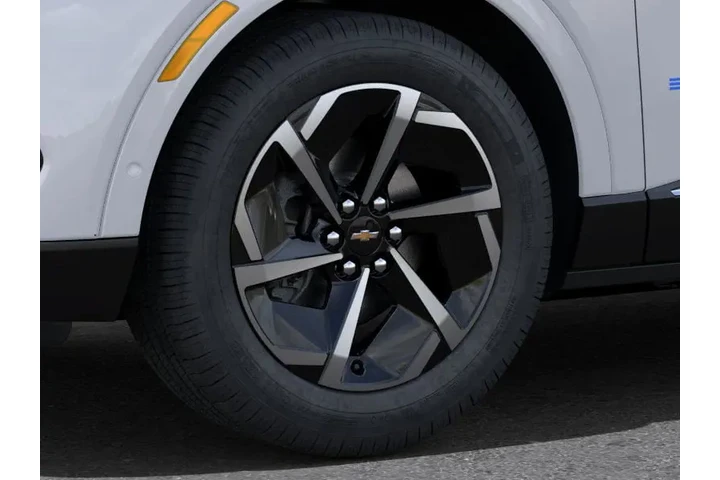 $45090 : 2025 Equinox EV LT image 10