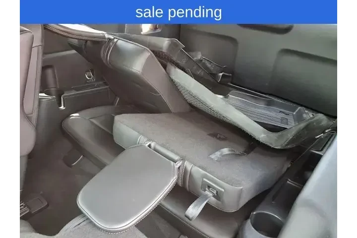 $32114 : Ford Explorer 2023 AWD XLT 4 image 8