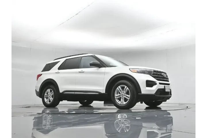 $30900 : Ford Explorer 2023 XLT 4dr S image 4