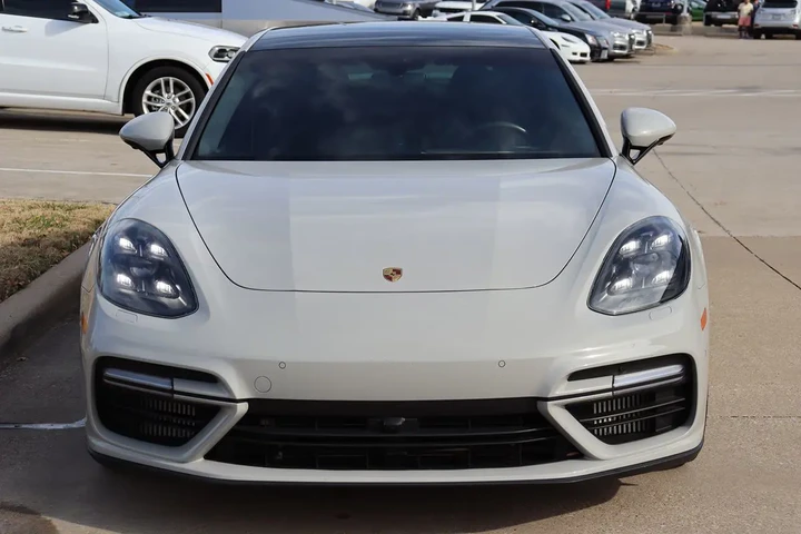 $69998 : 2018 Panamera Turbo image 4
