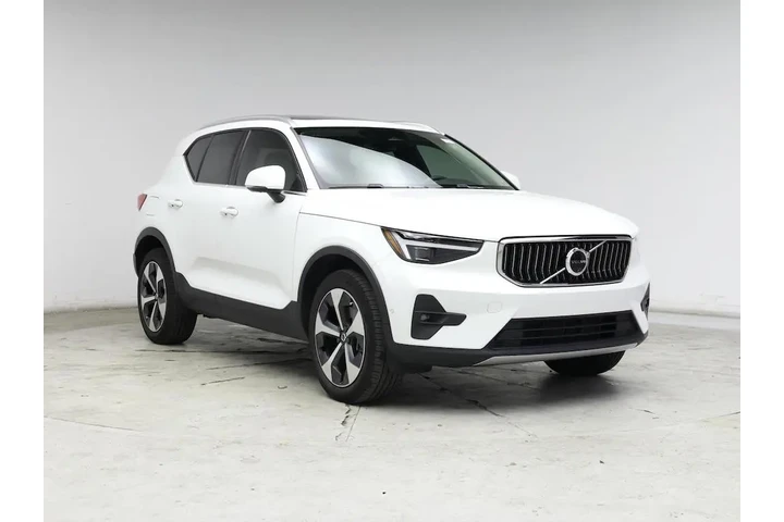 $30998 : Volvo XC40 2024 AWD B5 Plus image 1