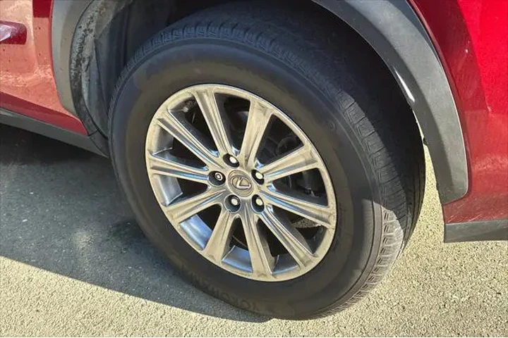 $21590 : Lexus NX 200t 2017 4dr Cross image 7