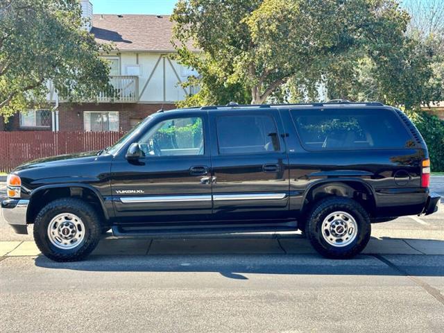 $9975 : 2005 GMC Yukon XL 2500 SLT image 7