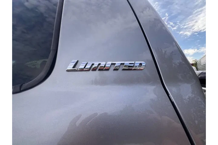 $14995 : 2007 Tundra Limited image 10