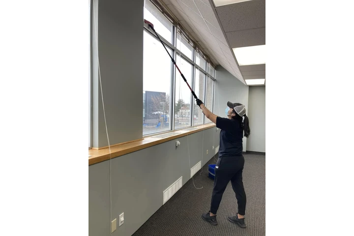 Lalis Cleaning Service LLC image 3