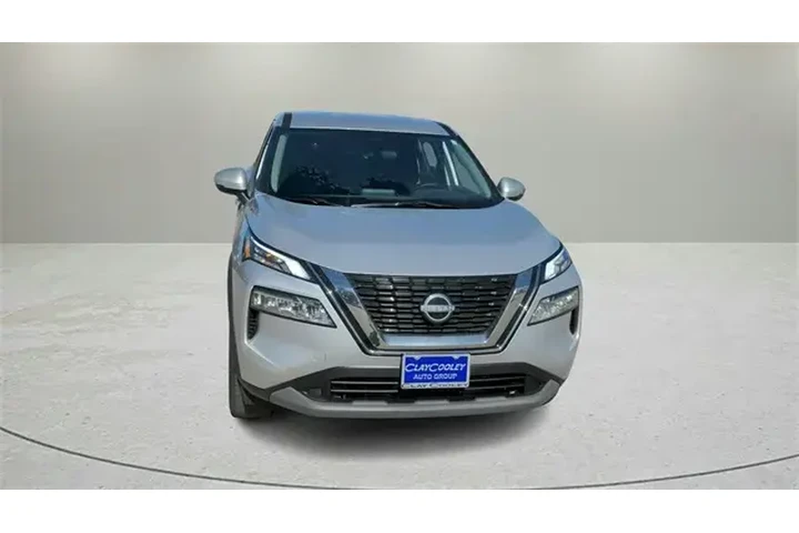 $19957 : Nissan Rogue 2022 SV 4dr Cro image 2