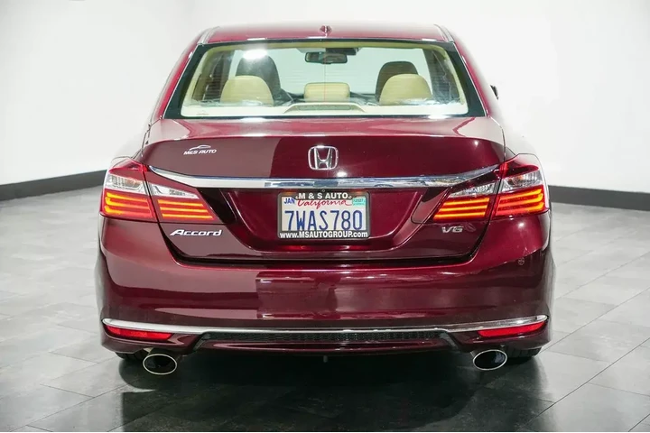 $17777 : 2017 Accord Sedan image 4