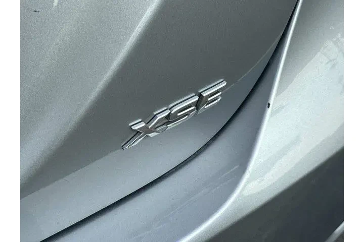 Toyota Camry 2023 XSE 4dr Se image 4