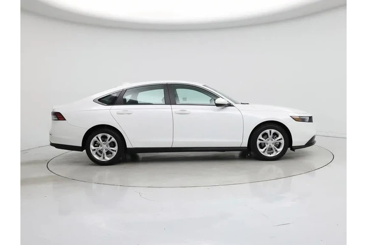 $27998 : Honda Accord 2025 LX 4dr Sed image 7