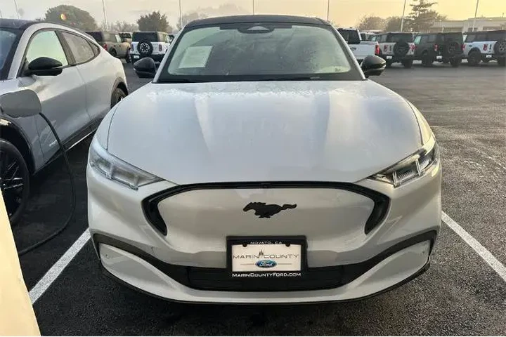 $26497 : Ford Mustang Mach-E 2023 Pre image 5